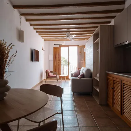 Esquerdo 22 ビリャホヨサ